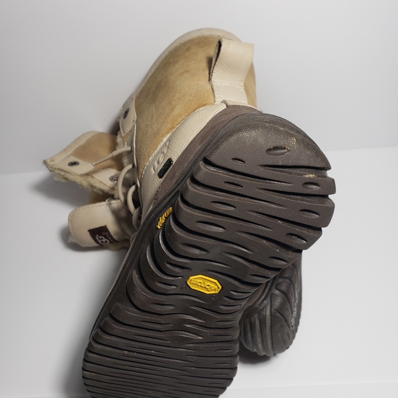 UGG Australia Adirondack Boot II Sand 1909 Women's Size US 6 Wool Lined - Picture 6 of 10